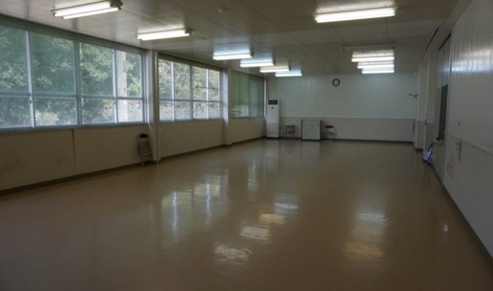 太平洋セメント津久見スタジアム屋内練習場