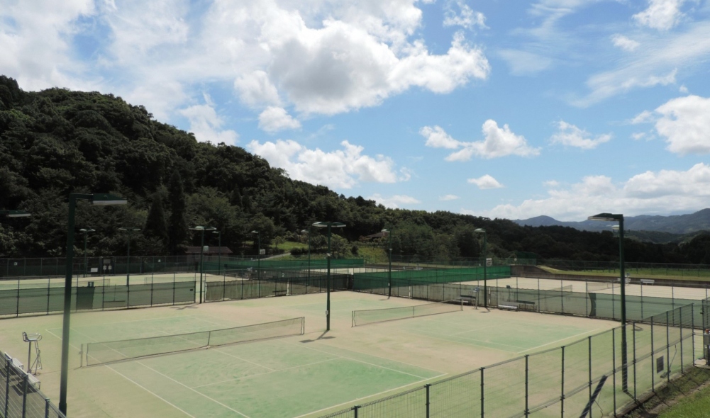 大分市宇曽山荘　テニスコート