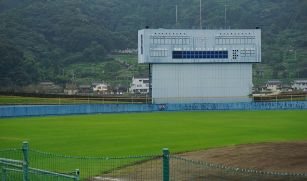 津久見市総合運動公園　市民野球場