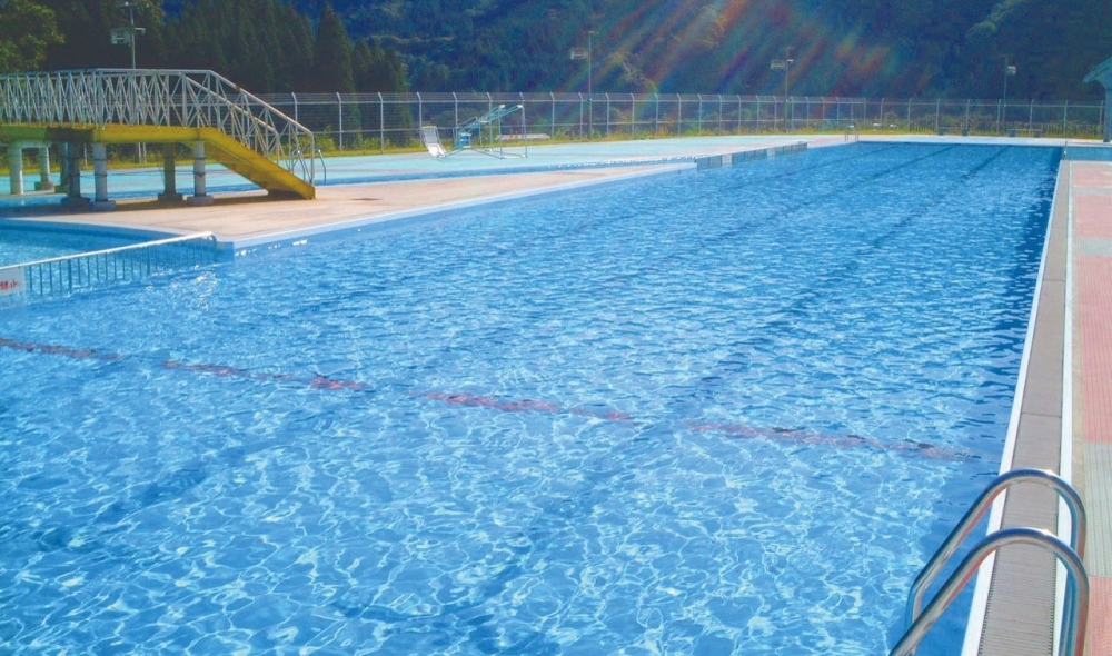 佐伯市総合運動公園 佐伯市民プール（佐伯中央病院市民プール）