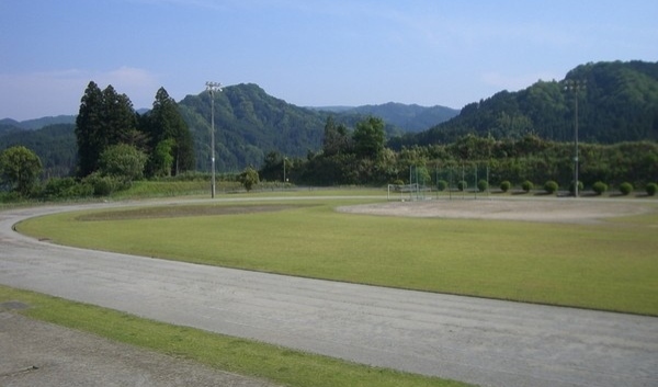 やまくにスポーツパーク（コロナ運動場）